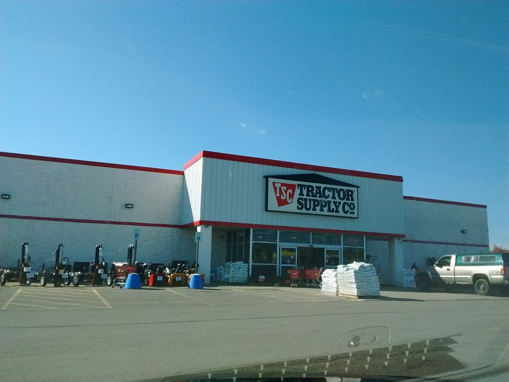 Tractor Supply Co. | 205 S Cascade Dr, Springville, NY 14141, USA | Phone: (716) 592-7171