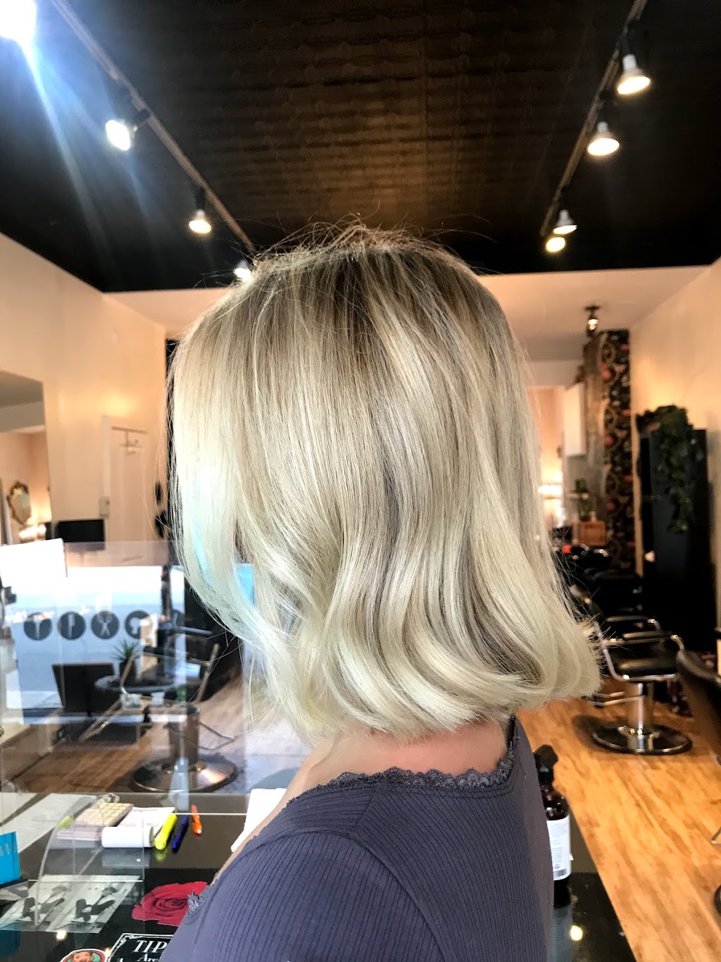 Coiffure Sabrina Cabral | 1319 Av. Van Horne, Outremont, QC H2V 1K7, Canada | Phone: (514) 373-7362
