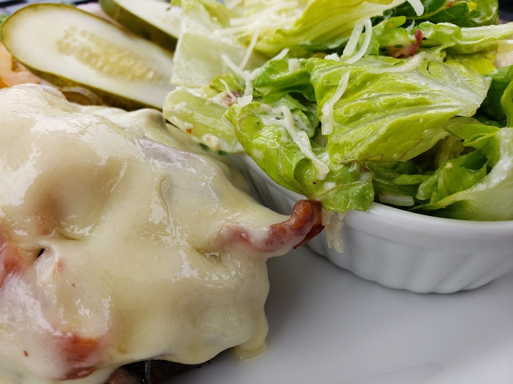 Dox Restaurant & Lounge | 2 Princess St, Kingston, ON K7L 1A2, Canada | Phone: (613) 549-8400