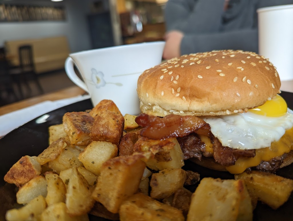 The Kitchen Eatery and Catering Company | 100 Crandall St, Pembroke, ON K8A 7X2, Canada | Phone: (613) 629-3287