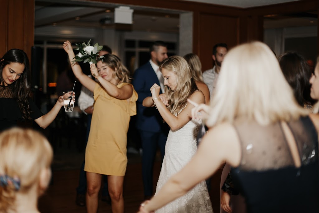 Mad Tunes Entertainment | 15 Elam St Unit 7, Morden, MB R6M 1V8, Canada | Phone: (204) 674-0492