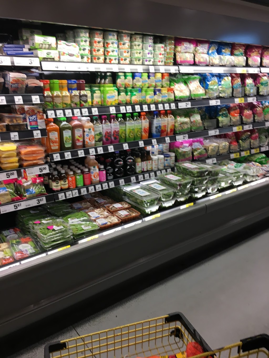 Ross & Lindsays No Frills | 1515 King St E, Cambridge, ON N3H 3R6, Canada | Phone: (866) 987-6453