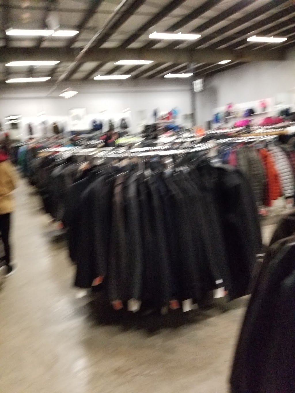 Park Avenue Coat Company | 2300 Hamburg Turnpike, Buffalo, NY 14218, USA | Phone: (716) 823-0033