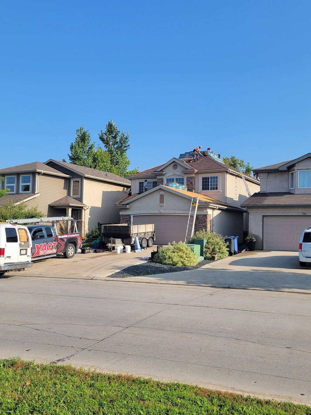 XACT Roof & Renovation Ltd. | 227 Regent Ave W, Winnipeg, MB R2C 1R3, Canada | Phone: (204) 338-8900