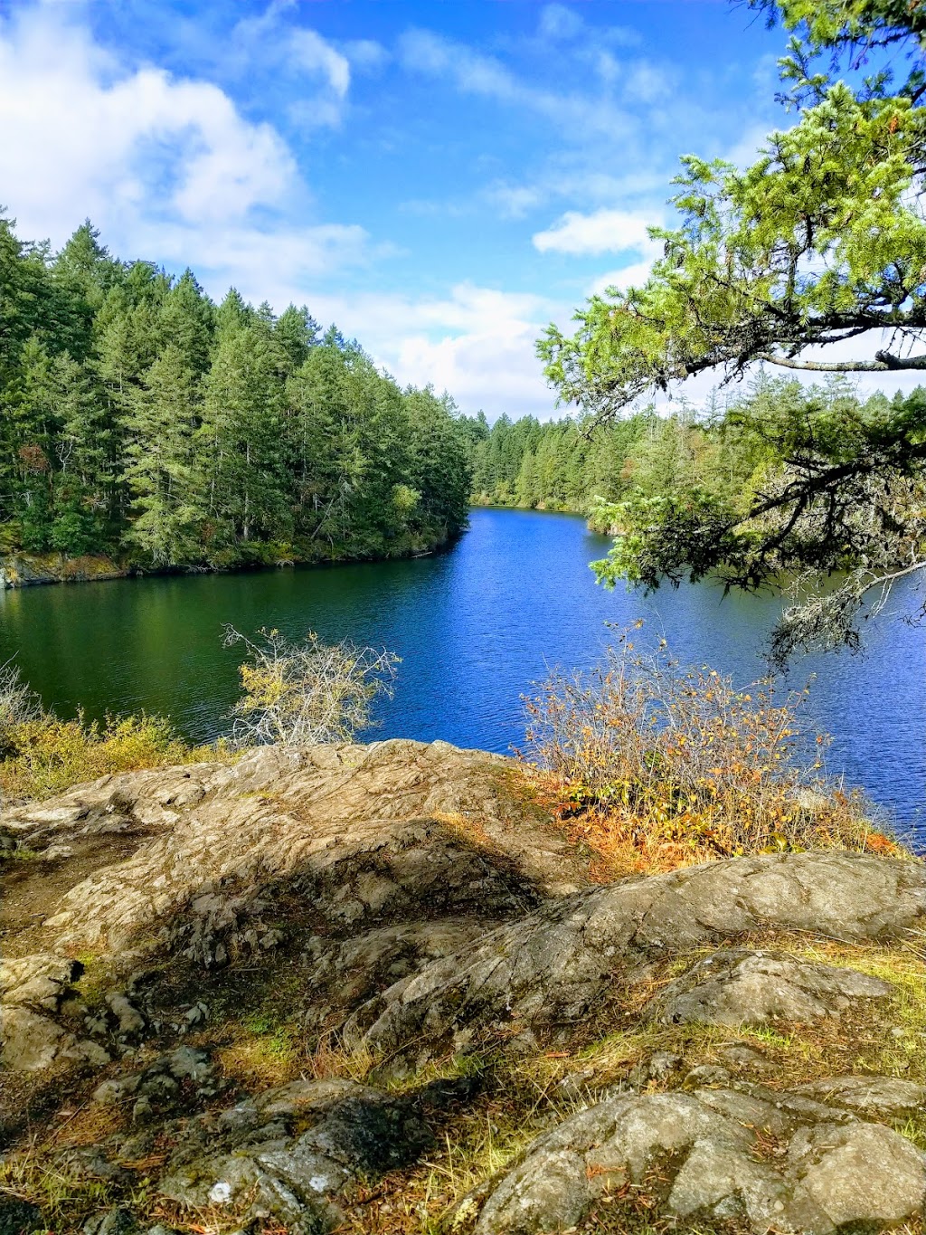 Thetis Lake Regional Park | View Royal, BC, Canada | Phone: (250) 360-3030