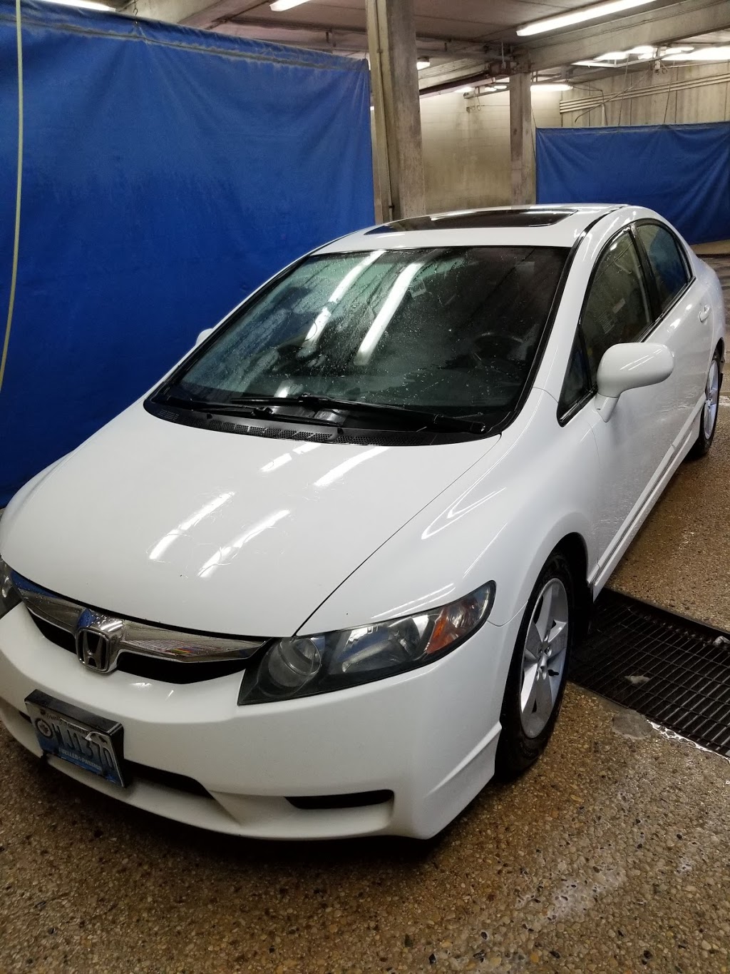 Mississippi Jacks Car Wash & Convenience Centre | 1034 Beaverhill Blvd, Winnipeg, MB R2J 4B1, Canada | Phone: (204) 253-1870