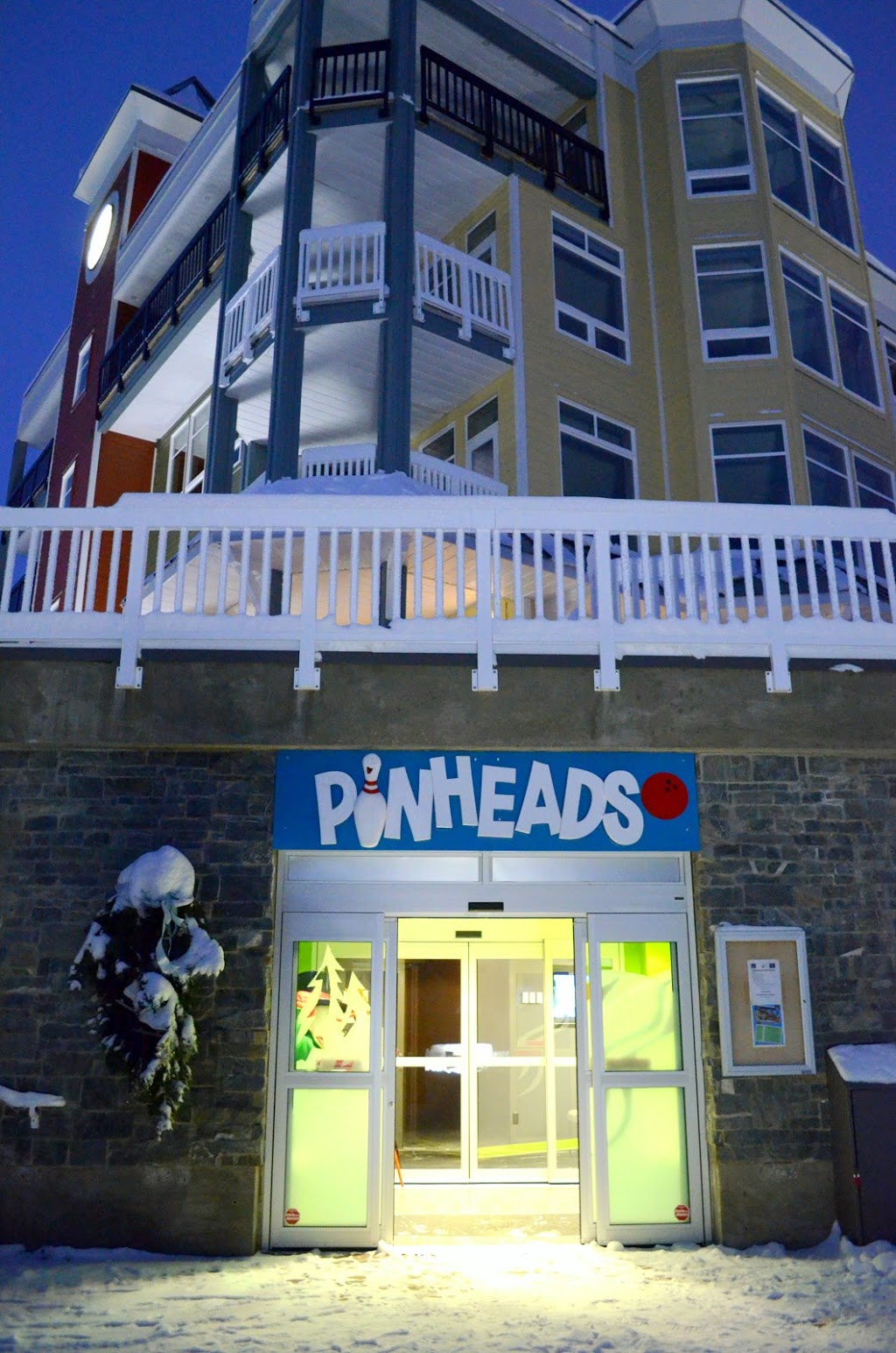 Pinheads Bowling | 30 Monashee Rd, Vernon, BC V1B 3M1, Canada | Phone: (778) 475-2695