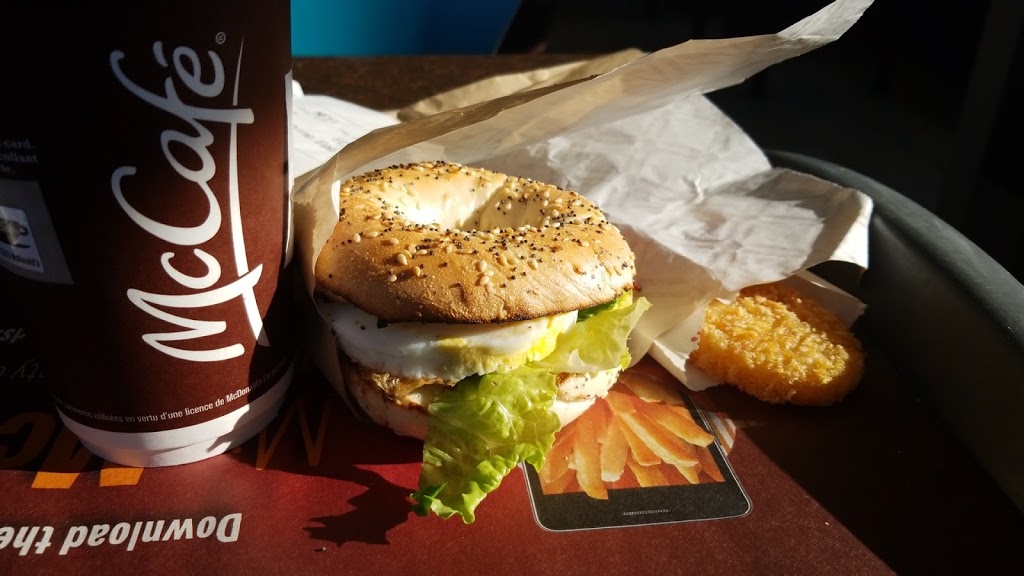 McDonalds | 300 Steeles Ave W, Thornhill, ON L4J 1A1, Canada | Phone: (905) 886-5200