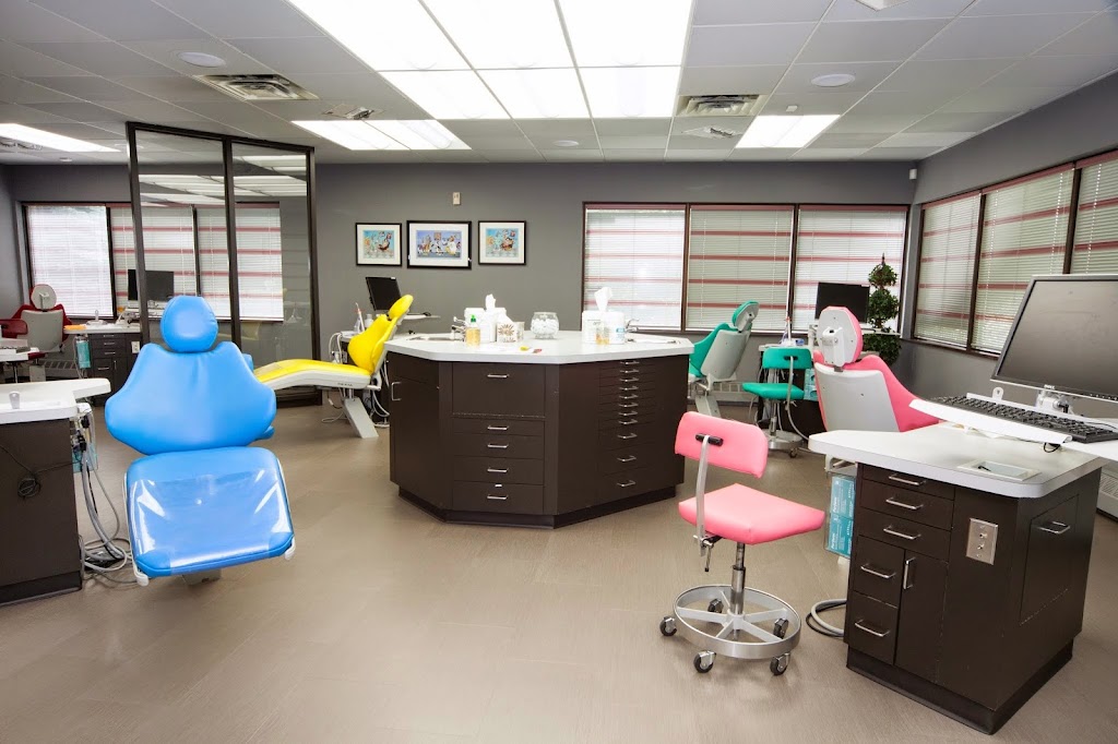 docbraces Red Deer | 4405 52 Ave Unit 1, Red Deer, AB T4N 6S4, Canada | Phone: (403) 340-8000