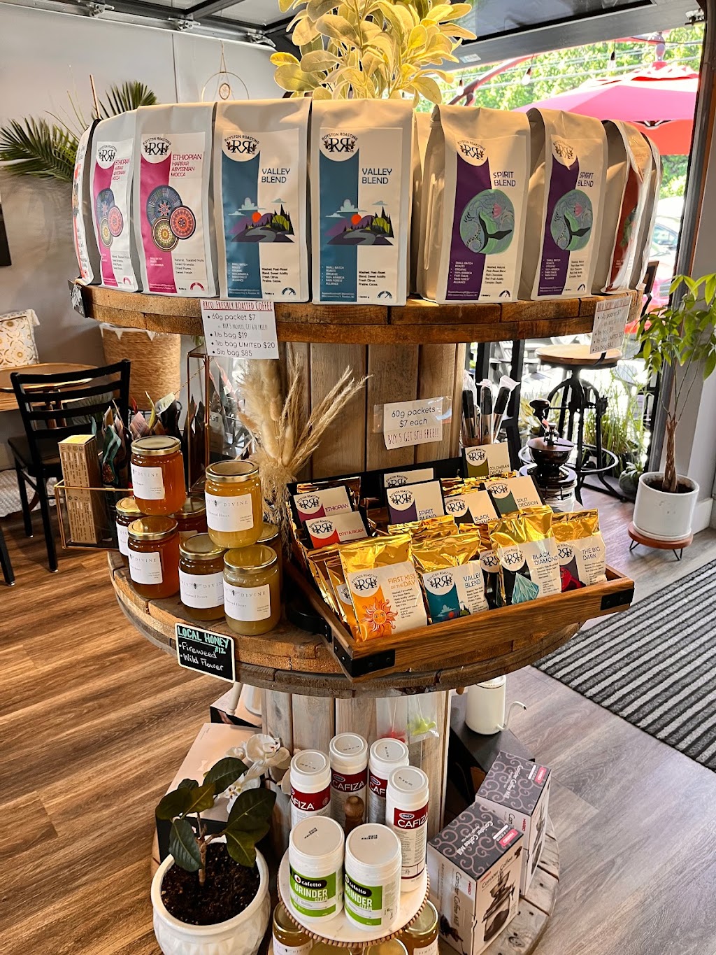 Royston Roasting Co & Coffee House | 3904 Island Hwy S, Royston, BC V0R 2V0, Canada | Phone: (250) 871-8666