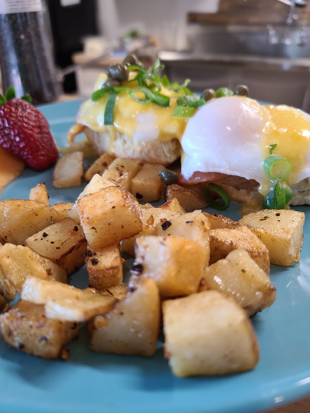 The little red rooster café | 2927 Fredericton Rd, Salisbury, NB E4J 2E6, Canada | Phone: (506) 372-5640