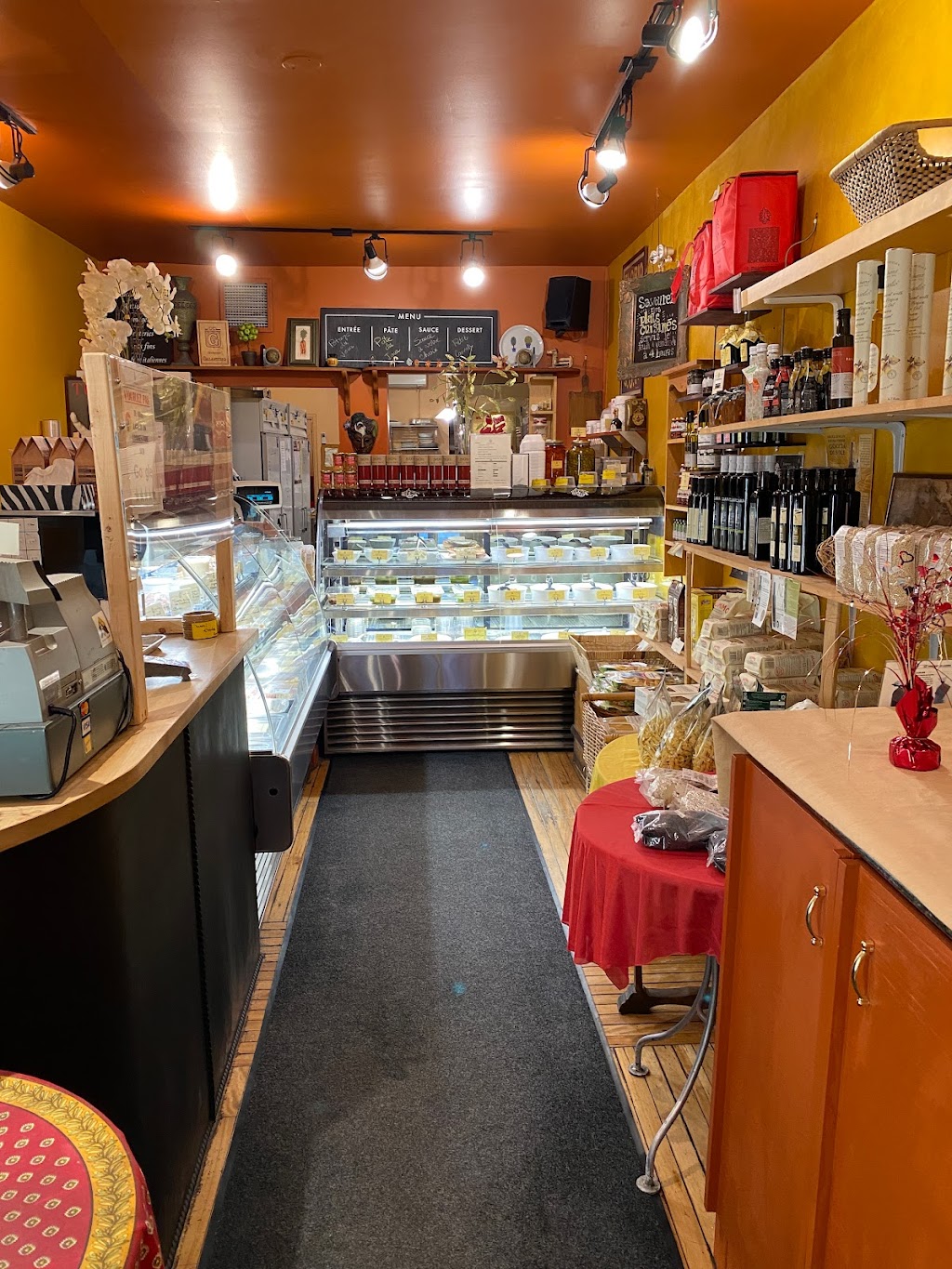 Diabolissimo | 1256 Avenue du Mont-Royal E, Montréal, QC H2J 1Y3, Canada | Phone: (514) 528-6133