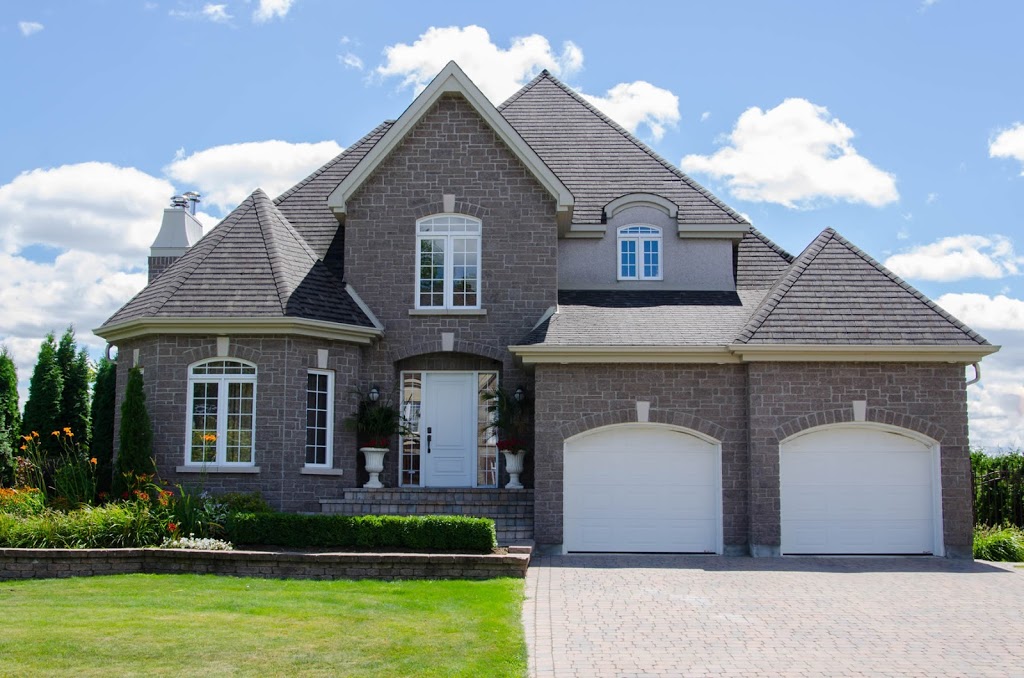 Quality Canadian Home Improvements & Roofing | 477 Bloor St W Unit 1, Oshawa, ON L1J 5Y5, Canada | Phone: (905) 261-0544
