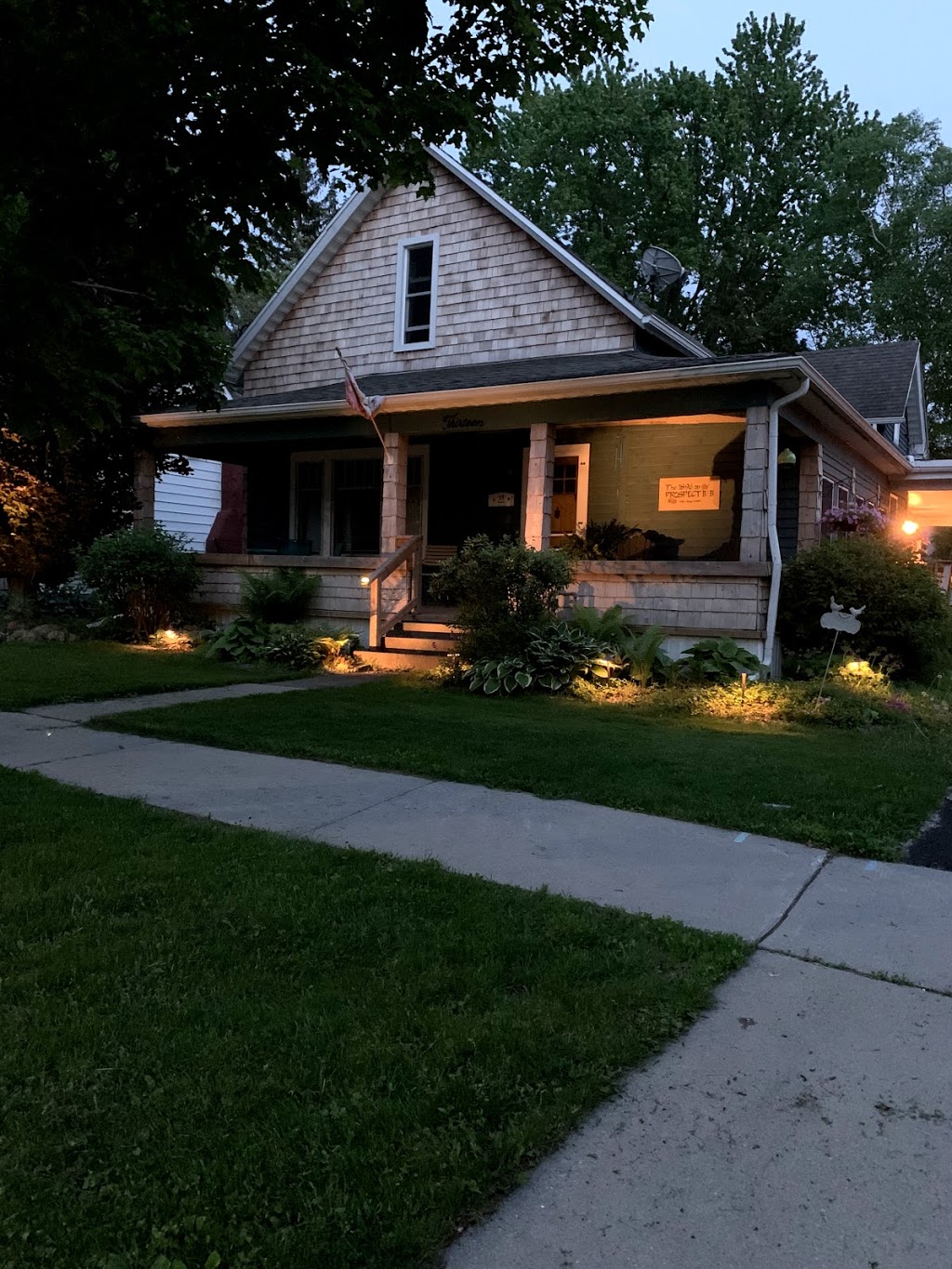 The 1896 on Prospect Bed and Breakfast | 13 Prospect St, Kingsville, ON N9Y 1M6, Canada | Phone: (226) 346-1207