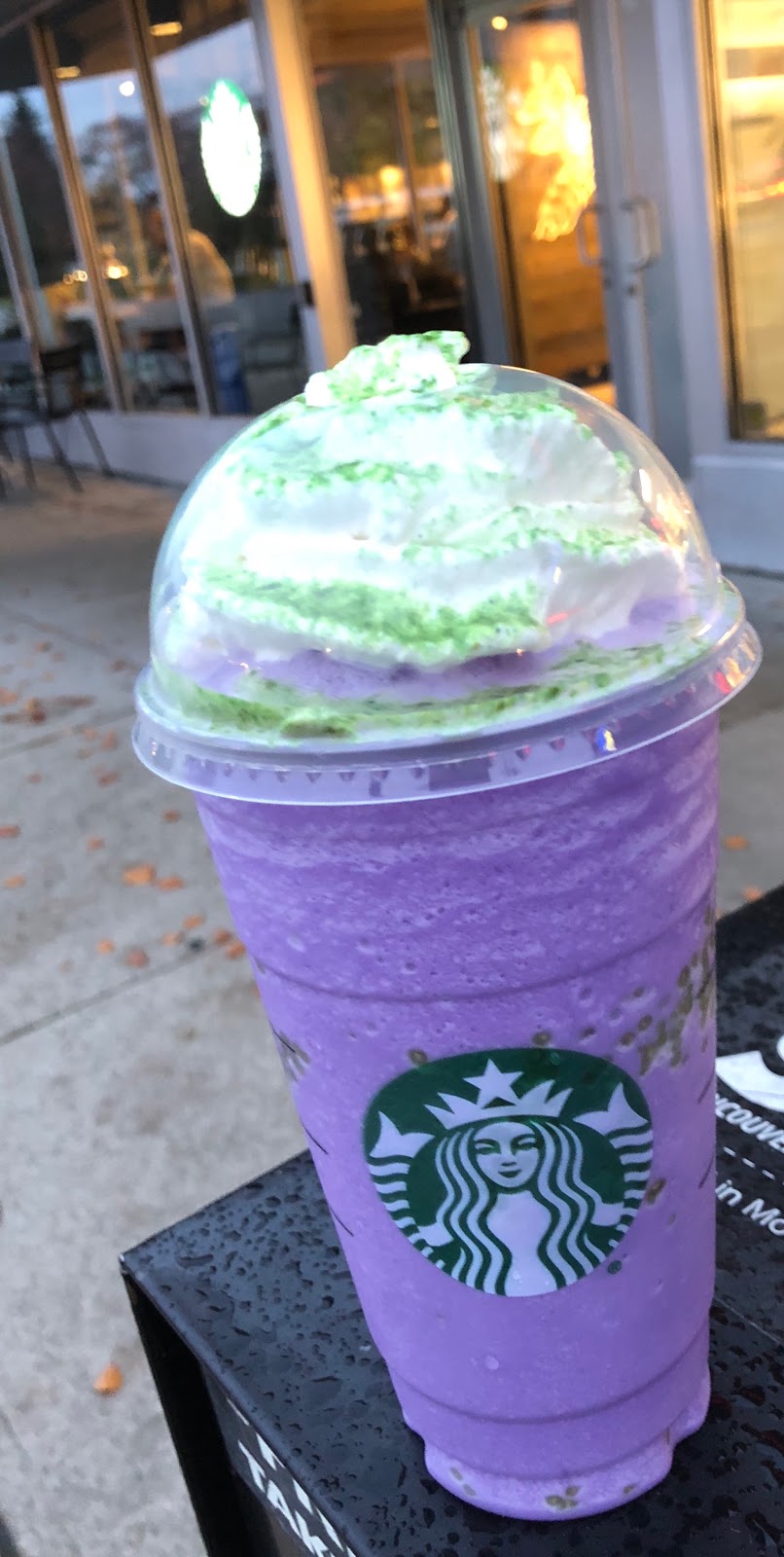 Starbucks | 5504 Cambie St, Vancouver, BC V5Z 3A2, Canada | Phone: (604) 321-1042