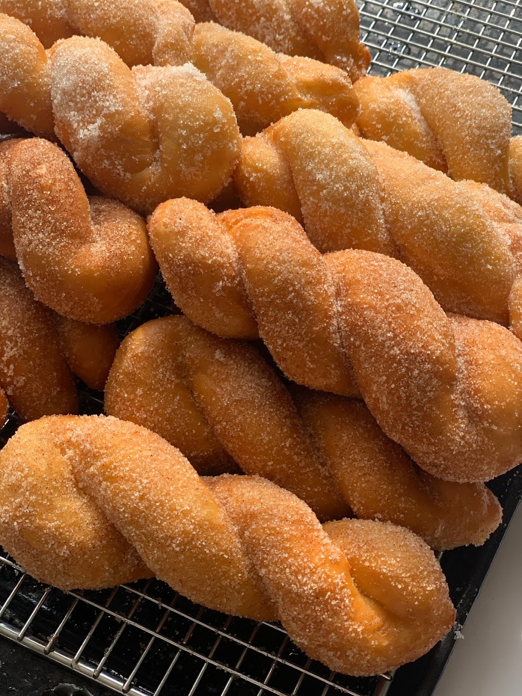 Jusserts | 17080 Bathurst St, Newmarket, ON L3X 3A5, Canada | Phone: (647) 342-4214