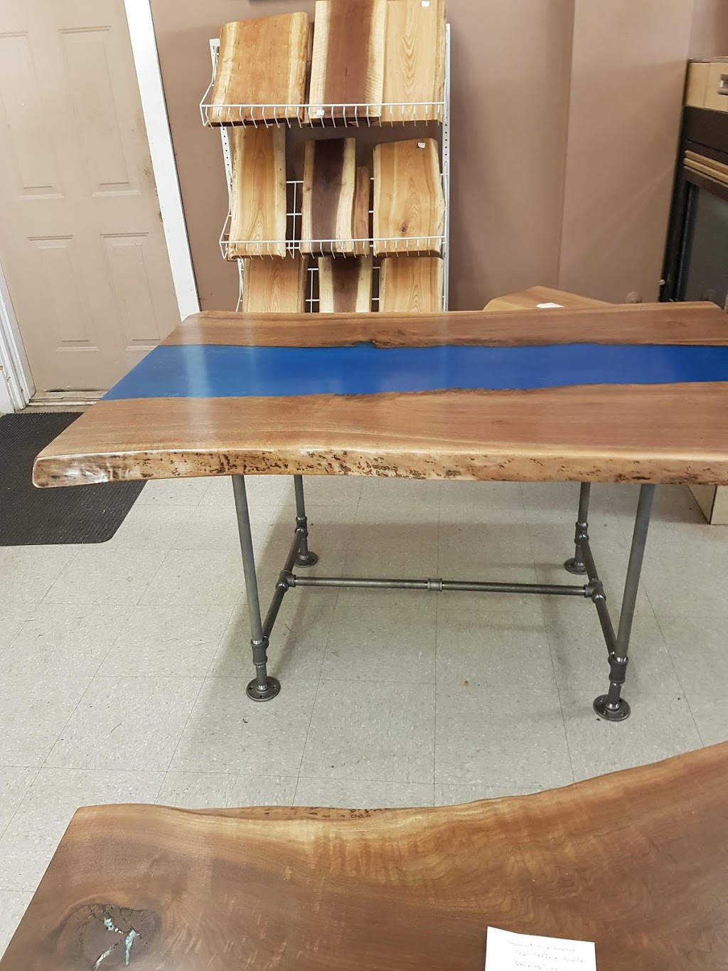 Chaos Tables | 248 Freelton Rd, Freelton, ON L8B 0Z5, Canada | Phone: (905) 659-2333