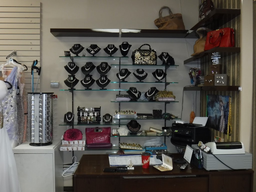 Mays Boutique & Accessories | 8404 Wyandotte St E, Windsor, ON N8S 3S8, Canada | Phone: (519) 945-6779