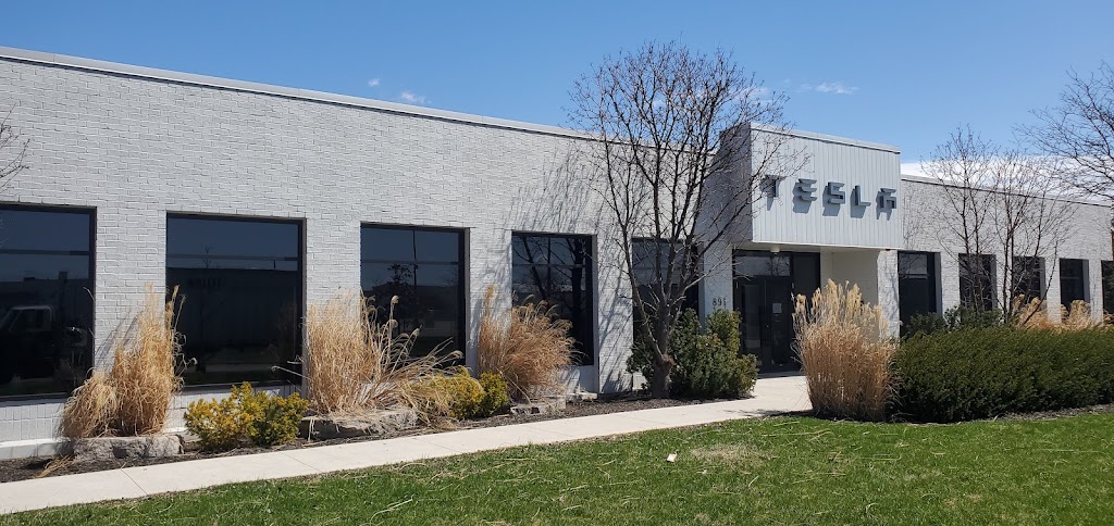 Tesla Collision | 891 Progress Ct, Oakville, ON L6L 6K1, Canada | Phone: (289) 813-0630