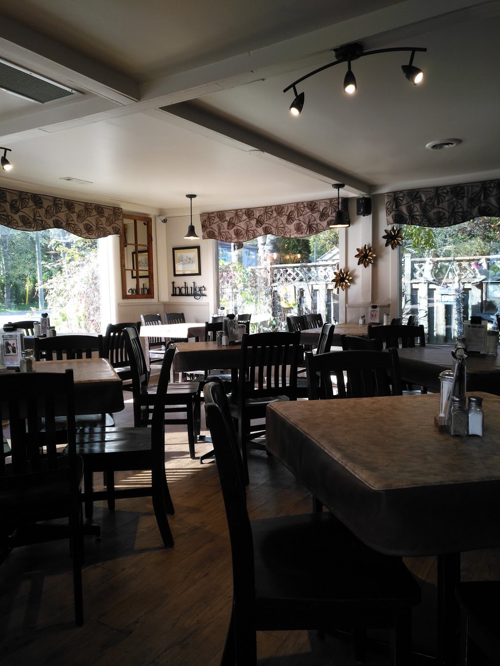 Fork and Plate | 766-, 786 William St, Innisfil, ON L9S 2G3, Canada | Phone: (705) 431-0442