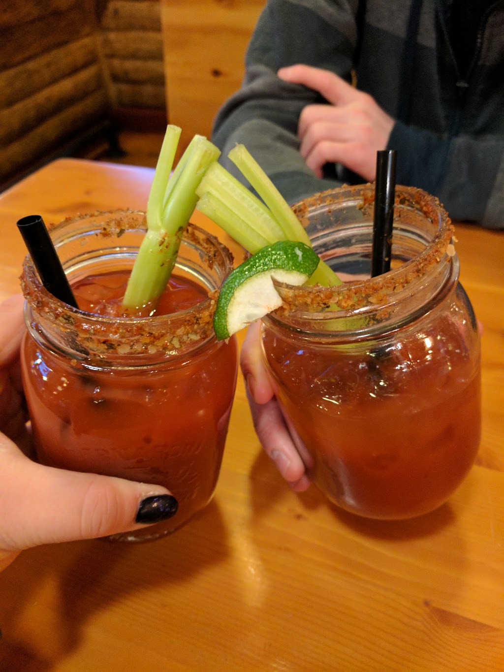 Montanas | 2555 32 St NE Unit 100, Calgary, AB T1Y 7J6, Canada | Phone: (403) 735-9270