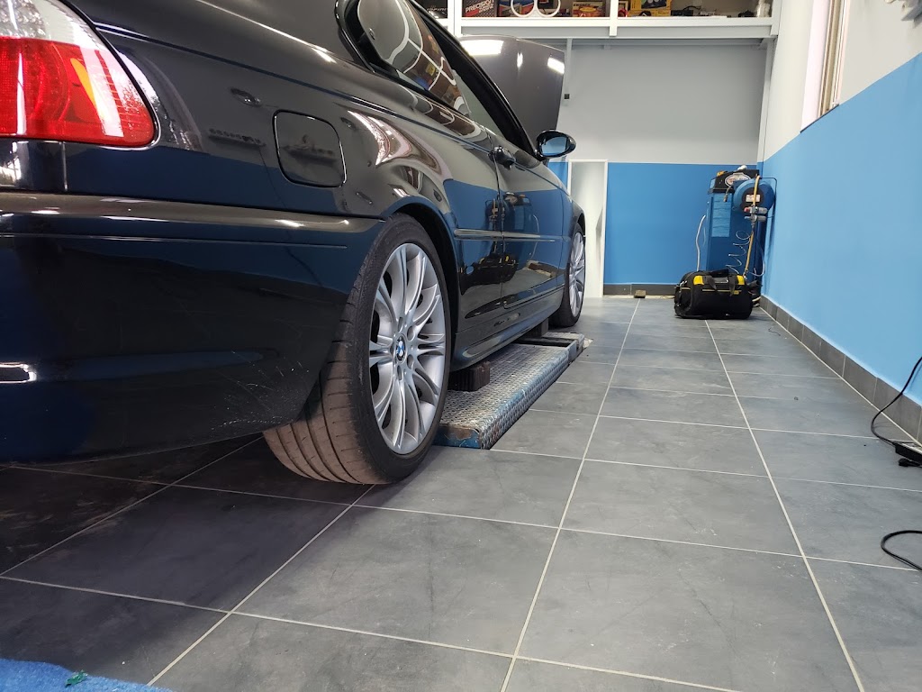 Underground Performance Garage | 1635 Rue Principale, Laval, QC H7X 4B1, Canada | Phone: (438) 558-3900