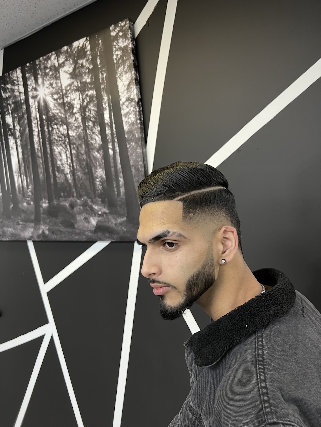 Fade Factory Abby hair salon | 31838 South Fraser Way, Abbotsford, BC V2T 1V3, Canada | Phone: (604) 613-2871