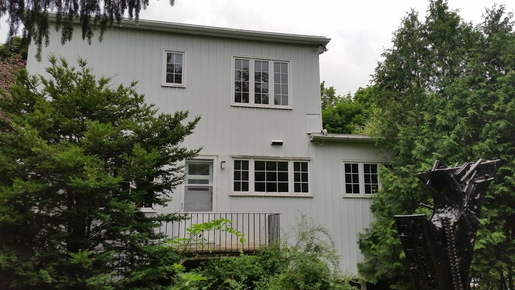 Maison Paul-Émile Borduas | 621 Chemin des Patriotes N, Mont-Saint-Hilaire, QC J3H 3H7, Canada | Phone: (450) 536-3033