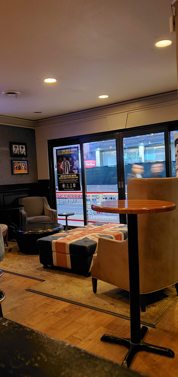 The Fox: A Firkin Pub | 51 Eglinton Ave E, Toronto, ON M4P 1G7, Canada | Phone: (416) 480-0200