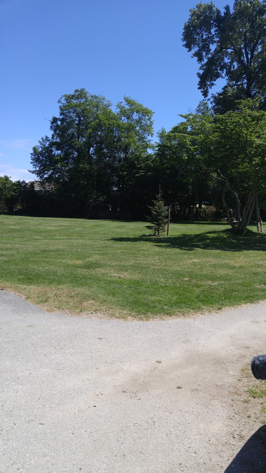 Gunderson Park | 7630 117 St, Delta, BC V4C 6A5, Canada | Phone: (604) 873-7000