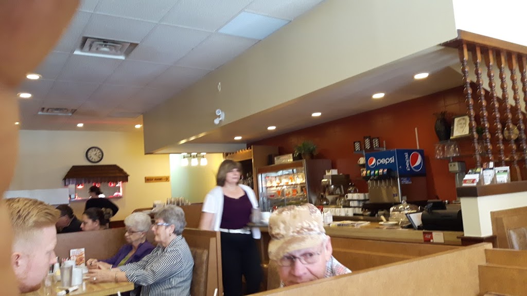 Johnnys Restaurant | 39 Talbot St E, Aylmer, ON N5H 1H3, Canada | Phone: (519) 765-1724