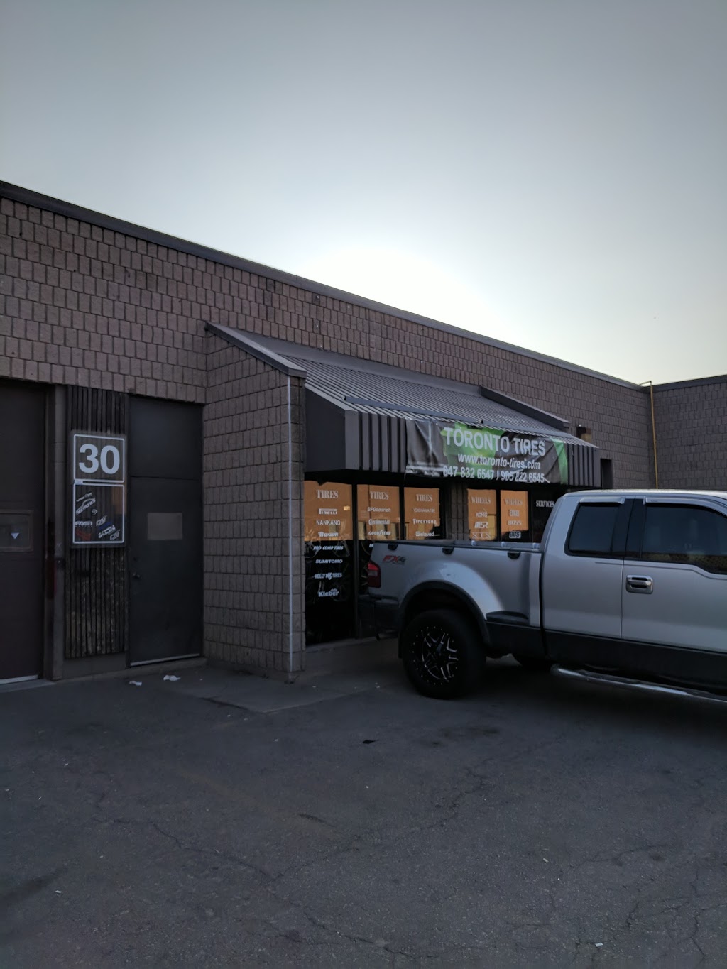 Toronto Tires | 2133 Royal Windsor Dr #29, Mississauga, ON L5J 1K5, Canada | Phone: (647) 832-6547