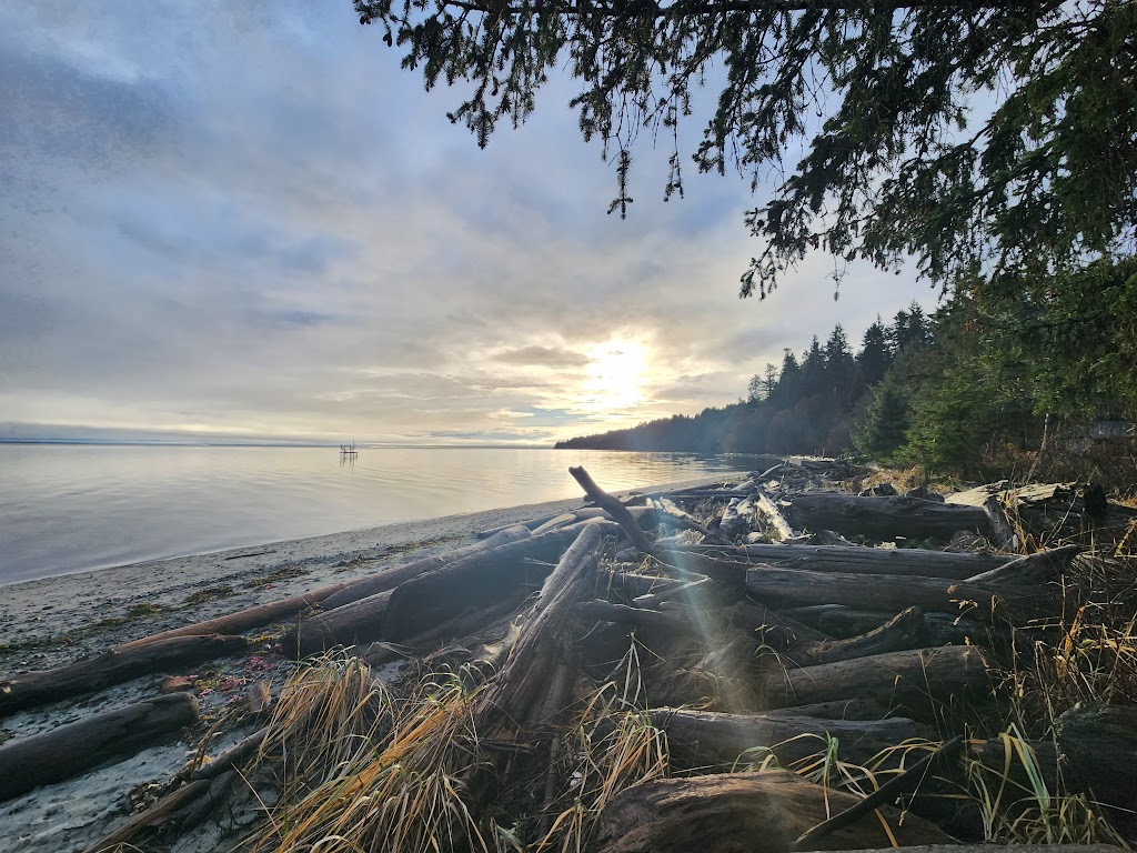 The Alders Beach Resort | 179 Williams Beach Rd, Merville, BC V0R 2M0, Canada | Phone: (250) 337-5322