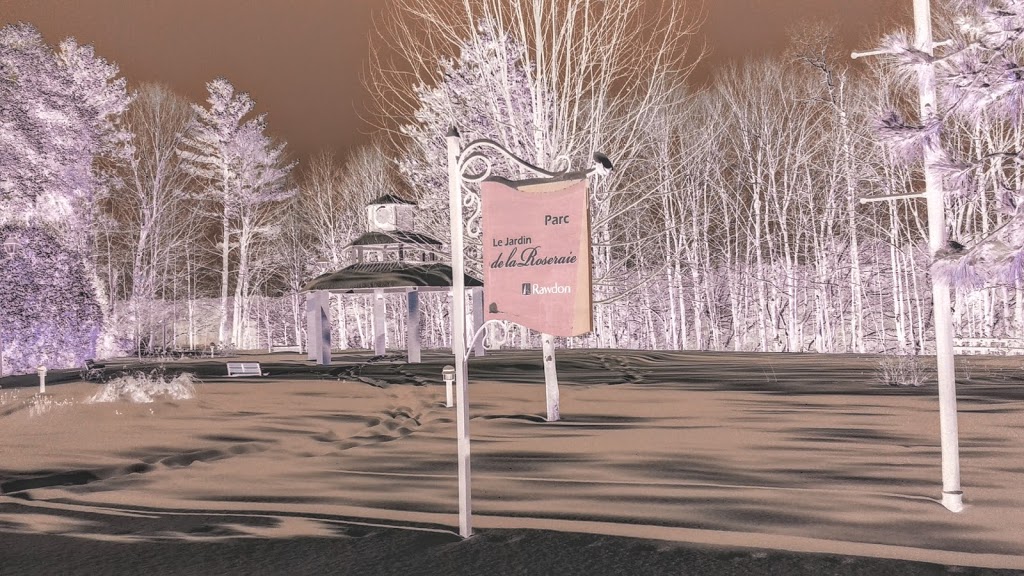 Parc , Jardin de la Roseraie , coin 6iem avenue et ch.du Lac Mor | 3829 Chemin du Lac-Morgan, Rawdon, QC J0K 1S0, Canada | Phone: (450) 834-2596