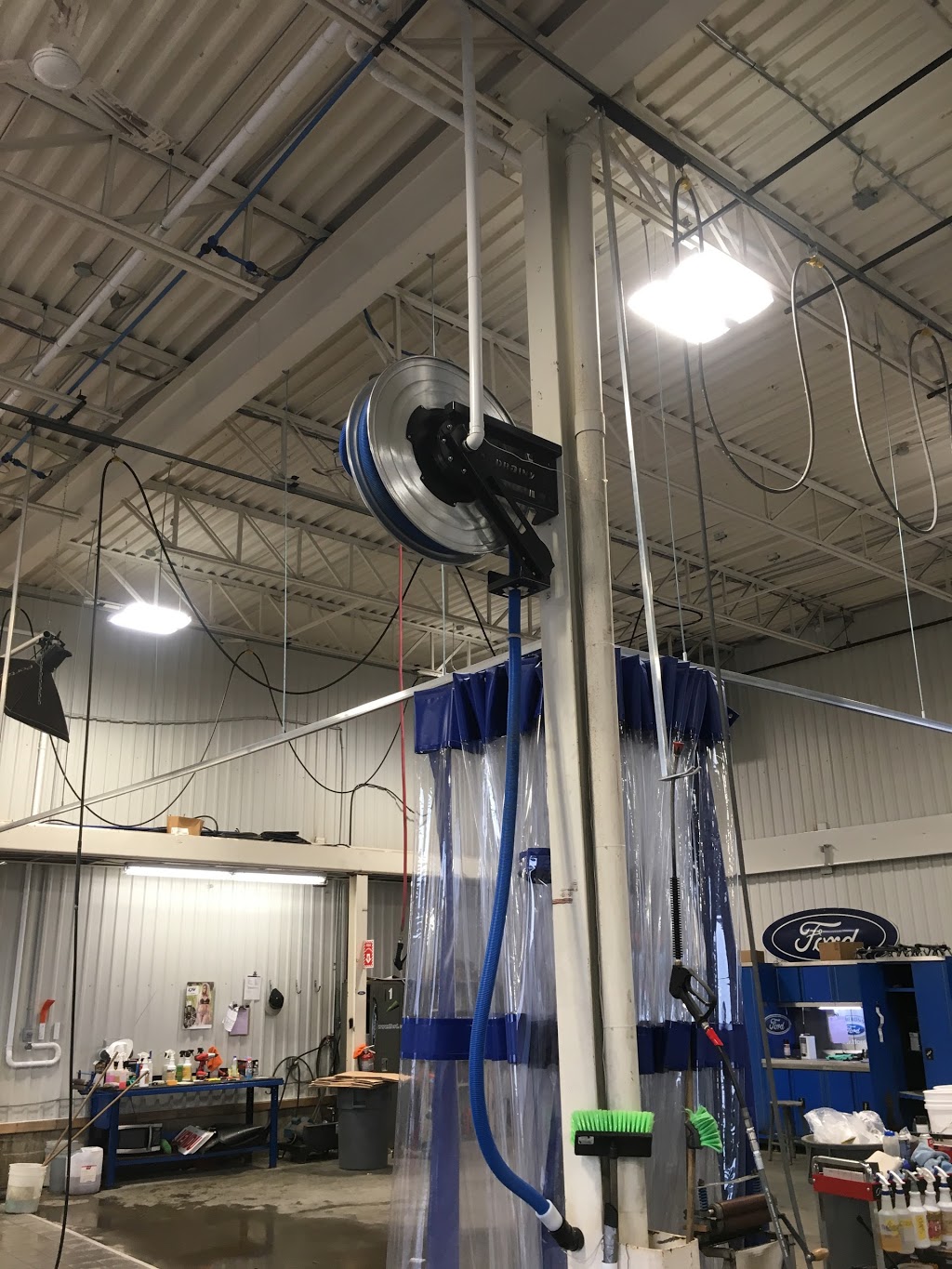 Aspirateur 2000 Plus | 900 Boulevard Grignon, Saint-Jérôme, QC J7Y 3S7, Canada | Phone: (450) 569-0002