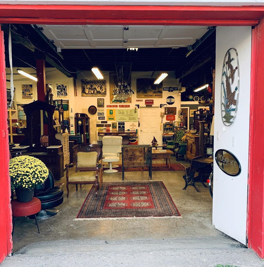 St. Clair Antiques | 3595 St Clair Ave E Unit 7, Scarborough, ON M1K 1L8, Canada | Phone: (416) 606-7843