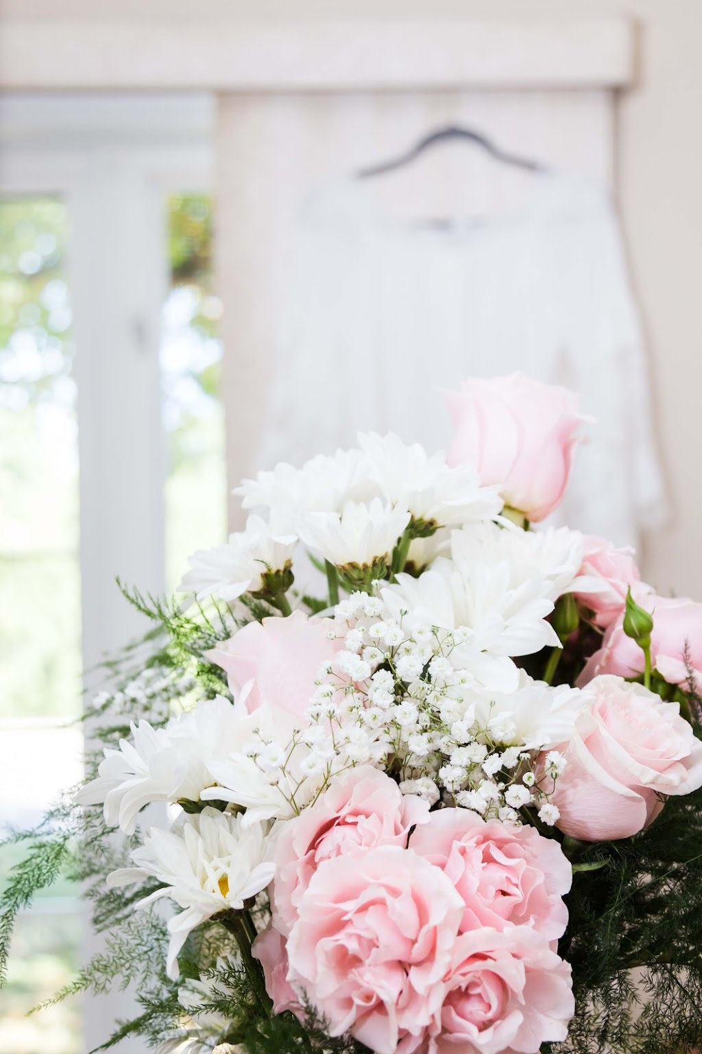 Bonnie Cameron Photography | 60 Stadaconna St, Arnprior, ON K7S 1C6, Canada | Phone: (613) 880-9245