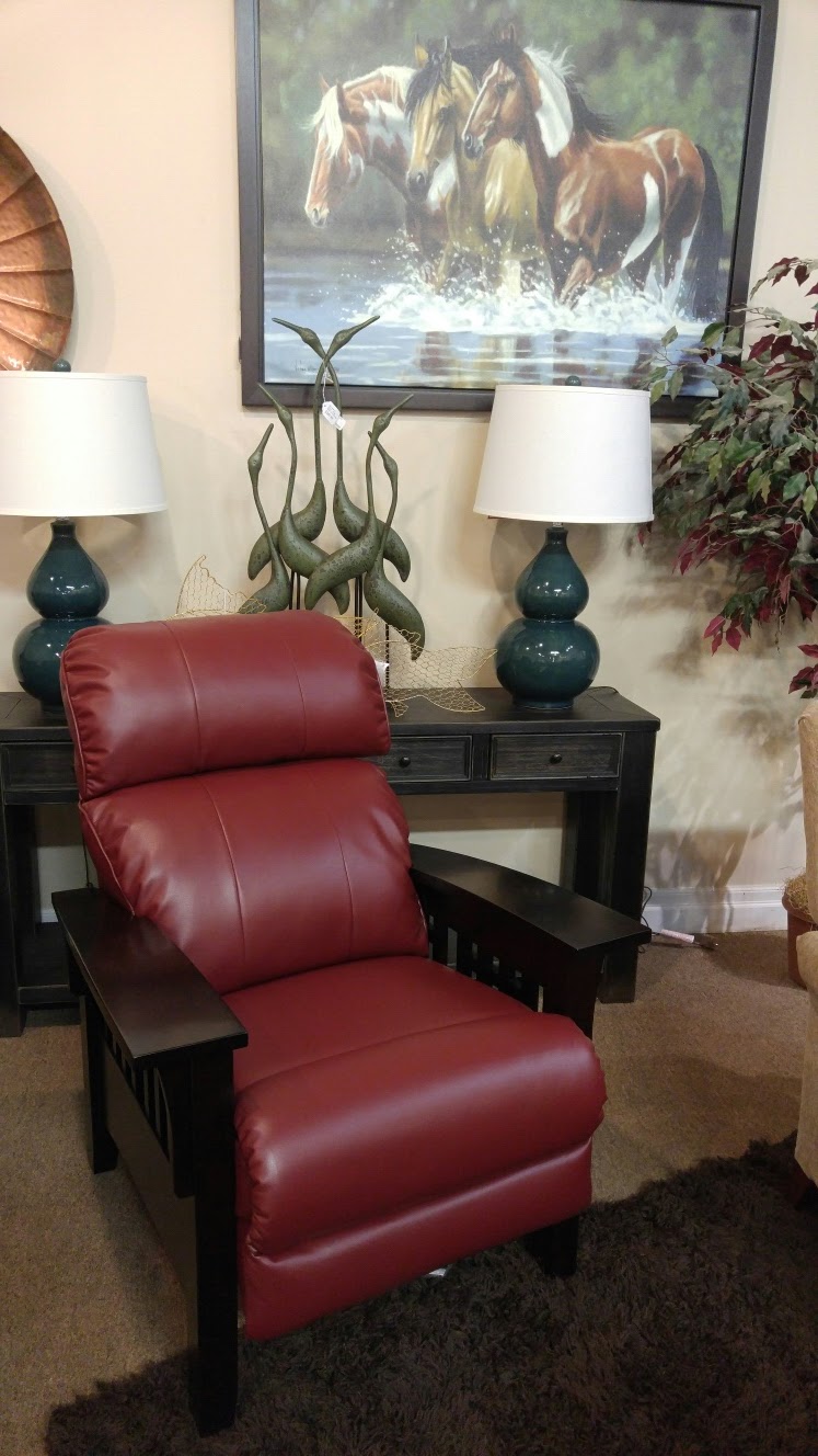 Forever Furniture | 34047 Zurich Hensall Rd, Zurich, ON N0M 2T0, Canada | Phone: (519) 236-7366