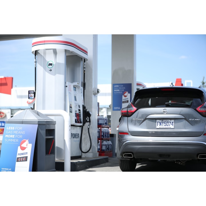 Pioneer | 1292 Dupont St, Toronto, ON M6H 2A4, Canada | Phone: (416) 536-2330