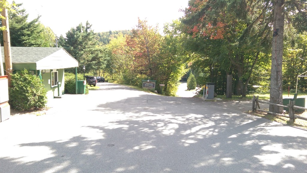 Camping Laurentien | campground | 1949 Rue Guertin, Val-David, QC J0T 2N0, Canada | 8193222281 OR +1 819-322-2281