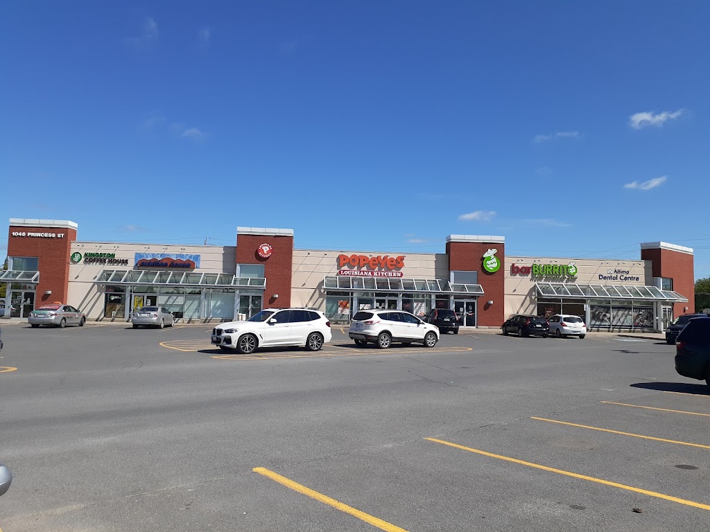 Popeyes Louisiana Kitchen | Centre, 1046 Princess St Unit C5, Kingston, ON K7L 1H2, Canada | Phone: (613) 542-2020
