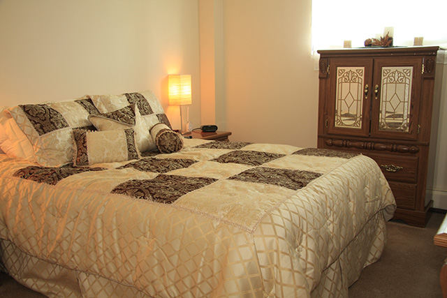 Lyndon Place | 7170 Bruce Ave, Niagara Falls, ON L2G 7N6, Canada | Phone: (905) 374-8152