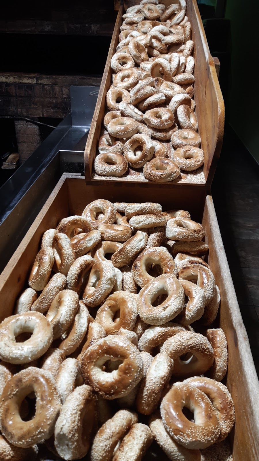 Premier Bagel | 2993 Boulevard Saint-Charles, Kirkland, QC H9H 3B5, Canada | Phone: (514) 426-0505