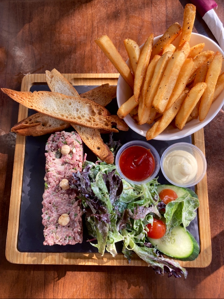 Rebel Brasserie Urbaine | 1470 Rue Sainte-Catherine E, Montréal, QC H2L 2J1, Canada | Phone: (514) 529-9624