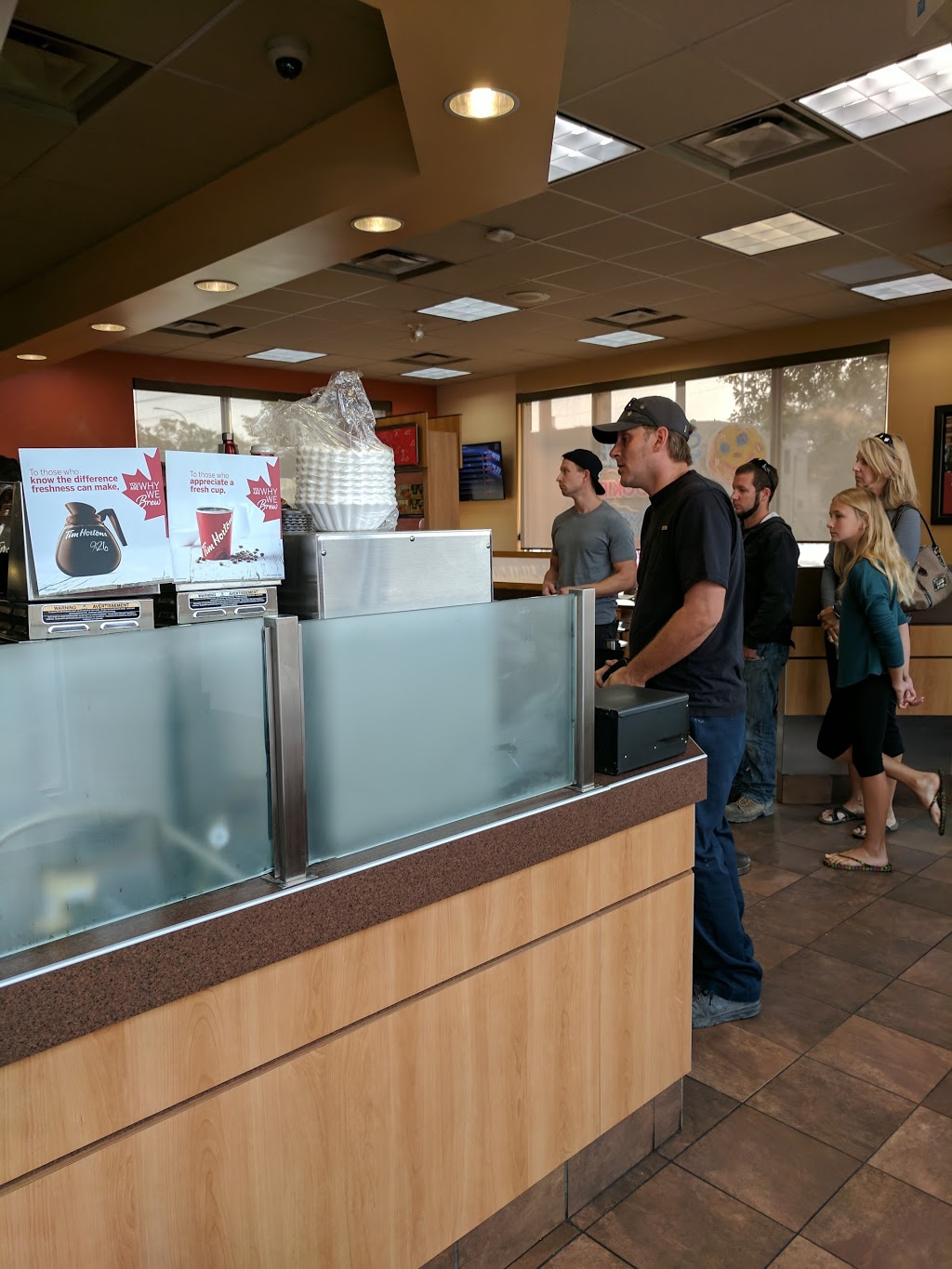 Tim Hortons | 1848 Main St, Winnipeg, MB R2V 3H2, Canada | Phone: (204) 334-6711