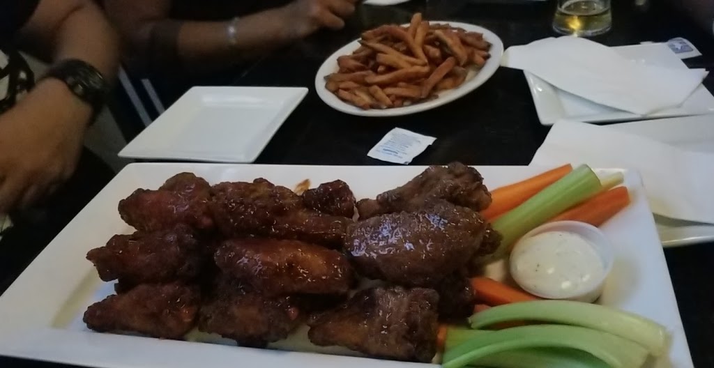 Two Headed Dog | 1469 Gerrard St E, Toronto, ON M4L 2A1, Canada | Phone: (416) 461-1798