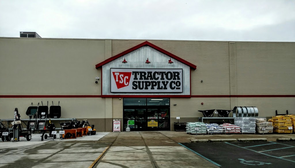 Tractor Supply Co. | 3200 Gratiot Blvd, Marysville, MI 48040, USA | Phone: (810) 388-0564