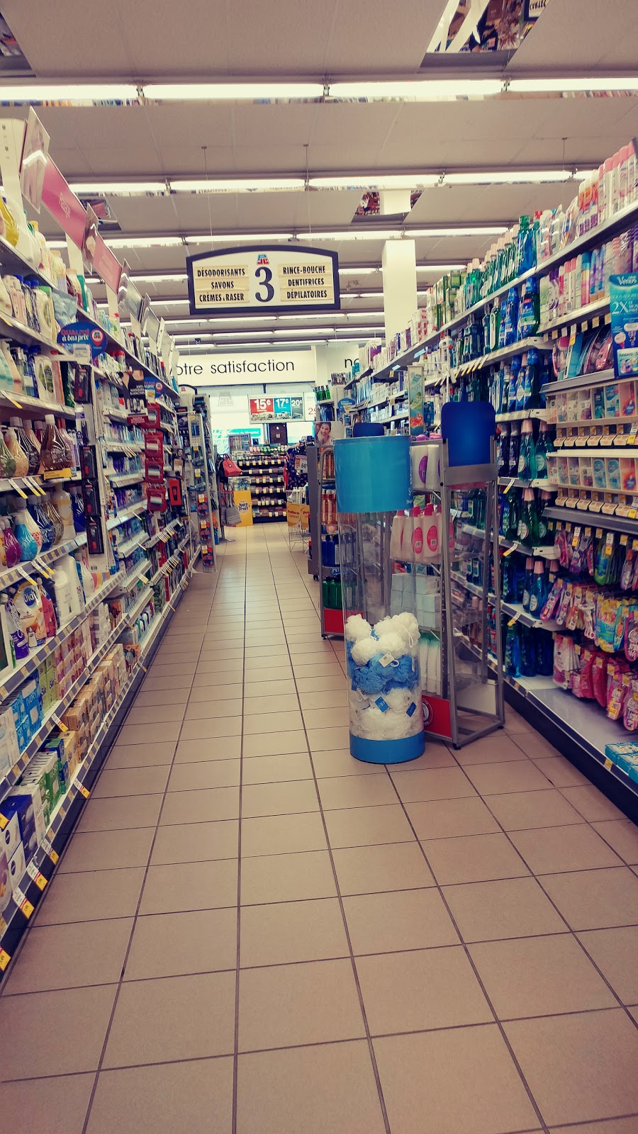 PJC Jean Coutu | 253 Boul Labelle, Rosemère, QC J7A 2H3, Canada | Phone: (450) 437-9151