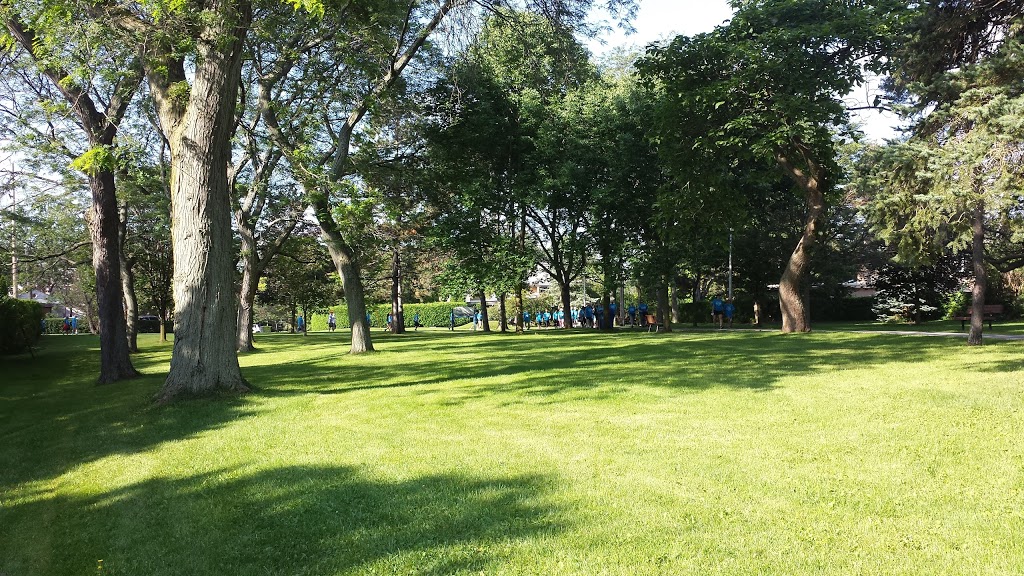 Rippleton Park | 45 Banbury Rd, Toronto, ON M3B, Canada | Phone: (416) 338-4386