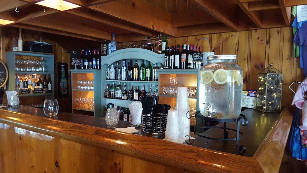 Bonnie View Inn | 2713 Kashagawigamog Lake Rd, Minden, ON K0M 1S0, Canada | Phone: (800) 461-0347